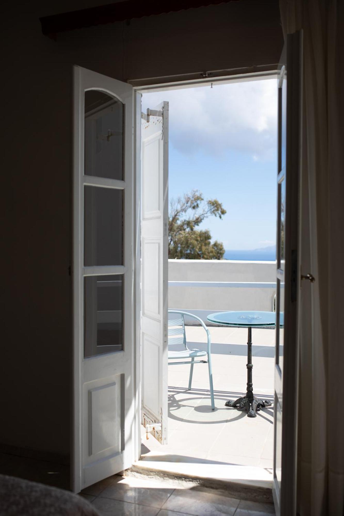 Hotel Thirasia Fira  Habitación foto